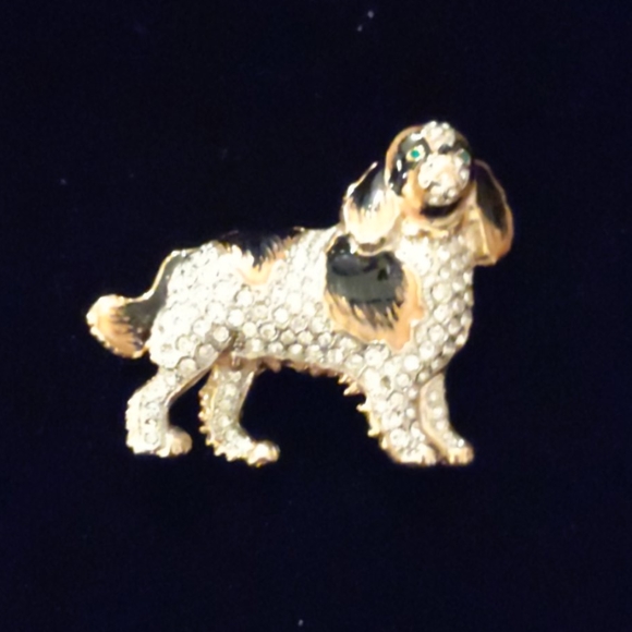 Jewelry - Diamond and enamel Dog Brooch